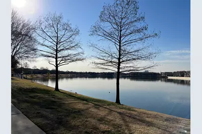 817 La Cima, Irving, TX 75039 - Photo 4