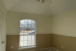 600 W Nash St, Grapevine, TX 76051 - Photo 28