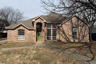 600 W Nash St, Grapevine, TX 76051 - Photo 2