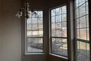 600 W Nash St, Grapevine, TX 76051 - Photo 10