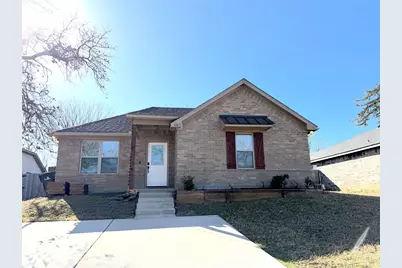 1108 W Day Street, Denison, TX 75020 - Photo 2
