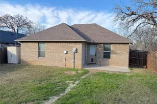1108 W Day St, Denison, TX 75020 - Photo 18