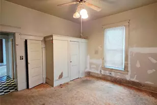 614 W Owings St, Denison, TX 75020 - Photo 8