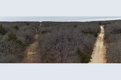 580 September Street, Bowie, TX 76230 - Photo 6