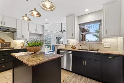 1401 Glastonbury Drive, Plano, TX 75075 - Photo 10