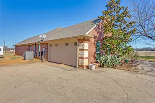 10001 County Rd 519, Burleson, TX 76028 - Photo 36