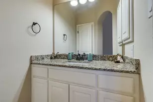 123 Alto Vista Dr, Irving, TX 75062 - Photo 36