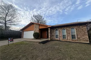 4019 Rushmoor Dr, Arlington, TX 76016 - Photo 2