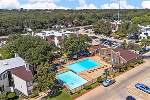 2301 Balsam Dr, Arlington, TX 76006 - Photo 10