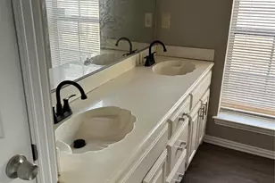 6550 Trammel Dr, Dallas, TX 75214 - Photo 16