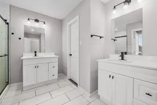 3719 Westminster Dr, Carrollton, TX 75007 - Photo 16