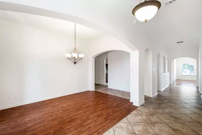 4901 Bellflower Way, Fort Worth, TX 76123 - Photo 4