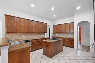 4901 Bellflower Way, Fort Worth, TX 76123 - Photo 6