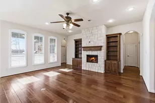 1616 Carriage Creek Dr, DeSoto, TX 75115 - Photo 4