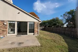 3803 O B Crowe Dr, Dallas, TX 75227 - Photo 14