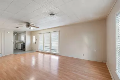 220 Hillcrest Drive, Tool, TX 75143 - Photo 8