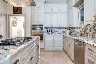 2828 Hood St, Dallas, TX 75219 - Photo 2