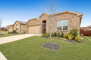 156 Birch St, Boyd, TX 76023 - Photo 2