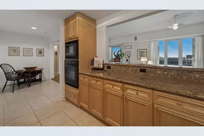 3401 Lee Parkway #2106, Dallas, TX 75219 - Photo 8