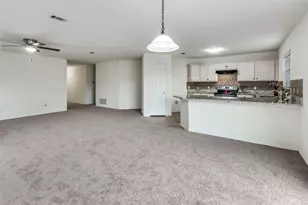 1861 Sheffield Pl, Fort Worth, TX 76112 - Photo 4