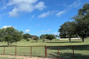 701 Cactus Rio Dr, Weatherford, TX 76087 - Photo 34