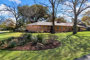 1402 Verano Dr, Dallas, TX 75218 - Photo 30