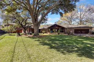 1402 Verano Dr, Dallas, TX 75218 - Photo 1