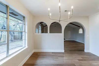 2105 Castle Oaks Drive, Arlington, TX 76012 - Photo 14