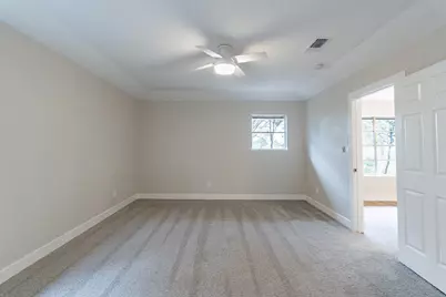 2105 Castle Oaks Drive, Arlington, TX 76012 - Photo 18