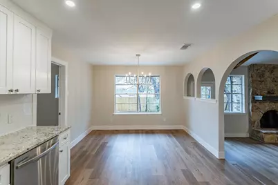 2105 Castle Oaks Drive, Arlington, TX 76012 - Photo 8