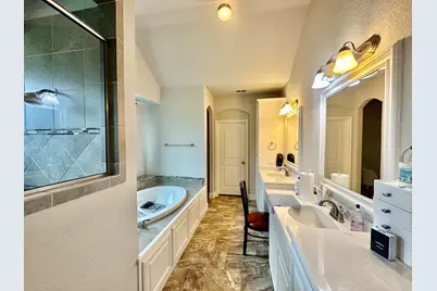 5200 Cross Plains Court, Fort Worth, TX 76126 - Photo 10