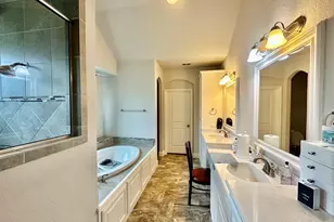 5200 Cross Plains Ct, Fort Worth, TX 76126 - Photo 10