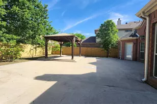 5207 W Cove Way, Grand Prairie, TX 75052 - Photo 26