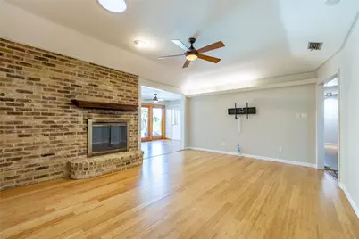 1509 Shannon Court, Carrollton, TX 75006 - Photo 6