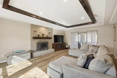 1105 Meadow Crest Lane, Mansfield, TX 76063 - Photo 12