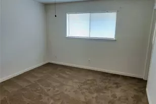 1018 Alexis Ct, Glenn Heights, TX 75154 - Photo 6