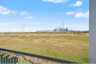 381 E Greenbriar Lane #1501, Dallas, TX 75203 - Photo 12