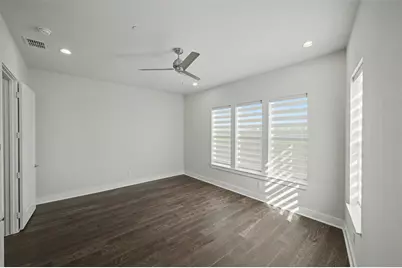 381 E Greenbriar Lane #1501, Dallas, TX 75203 - Photo 16