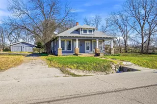 5525 Bakers Ln, Haltom City, TX 76117 - Photo 2