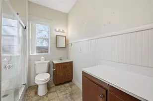 5525 Bakers Ln, Haltom City, TX 76117 - Photo 14