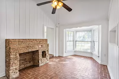 2513 Carnation Avenue, Fort Worth, TX 76111 - Photo 12