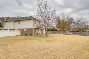 1133 Windy Meadows Dr, Burleson, TX 76028 - Photo 36