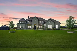 8220 Stonewall Dr, Waxahachie, TX 75167 - Photo 2