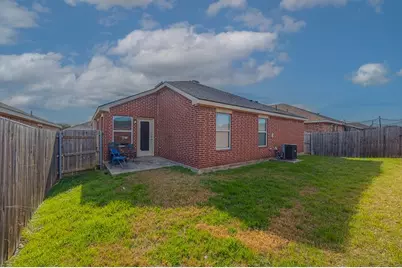 2720 Furlong Drive, Grand Prairie, TX 75051 - Photo 20