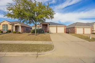 2720 Furlong Dr, Grand Prairie, TX 75051 - Photo 1