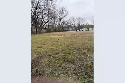 818 W 9th Street, Bonham, TX 75418 - Photo 1