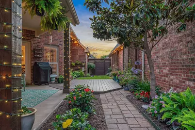 7913 Southmark Drive, Frisco, TX 75035 - Photo 34