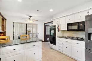 110 Bois D Arc St, Tom Bean, TX 75491 - Photo 8