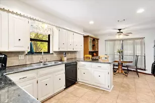 110 Bois D Arc St, Tom Bean, TX 75491 - Photo 8
