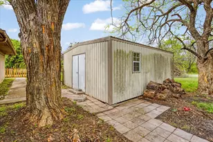 110 Bois D Arc St, Tom Bean, TX 75491 - Photo 34